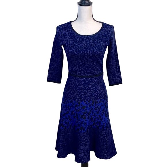 Gabby Skye Black and Blue Sweater Dress Size Small - Picture 1 of 9